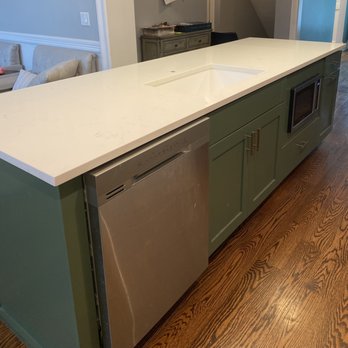 GMD Chicago - Love how the island and counters turned out! - Countertop Installation Near Me - Schiller Park, Illinois GMD Chicago - Love how the island and counters turned out! - Countertop Installation Near Me - Schiller Park, Illinois