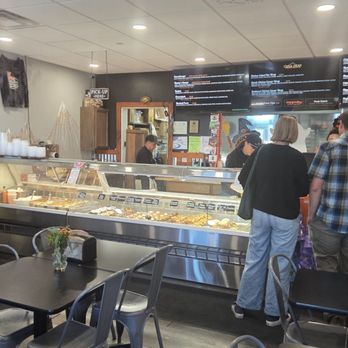 Lone Peak Provisions - Interior - Burgers Near Me - Bozeman, Montana