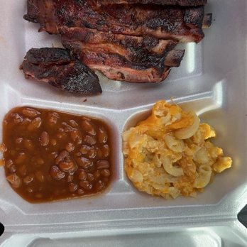 T.Johns Family BBQ - Rib Dinner, baked beans, Mac & cheese, garlic bread - Food Trucks Near Me T.Johns Family BBQ - Rib Dinner, baked beans, Mac & cheese, garlic bread - Food Trucks Near Me