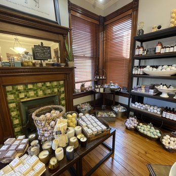 Tiki Botanicals - Bath bombs galore - Cosmetics & Beauty Supply Near Me - Columbus, Ohio Tiki Botanicals - Bath bombs galore - Cosmetics & Beauty Supply Near Me - Columbus, Ohio