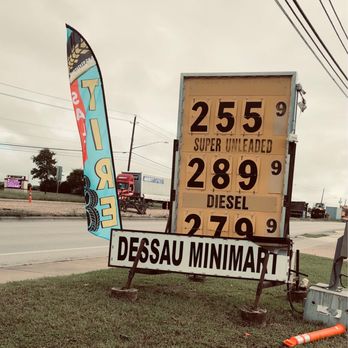 Dessau Mini Mart - Street sign - Gas Stations Near Me - Austin, Texas Dessau Mini Mart - Street sign - Gas Stations Near Me - Austin, Texas