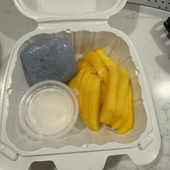 Galae Thai - Mango and Sticky Rice with Mango - Thai Near Me - Alexandria, Virginia