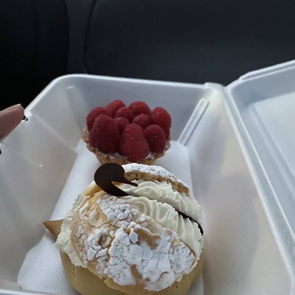 cream puff & raspberry tart cream puff & raspberry tart