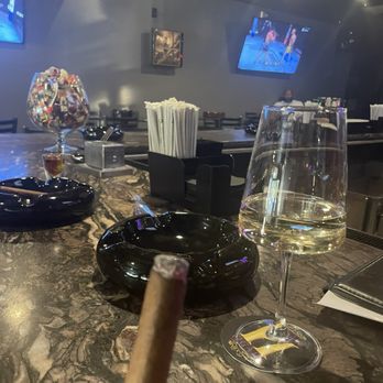 Invictus II Cigars - Cigar Bars Near Me - Waldorf, Maryland