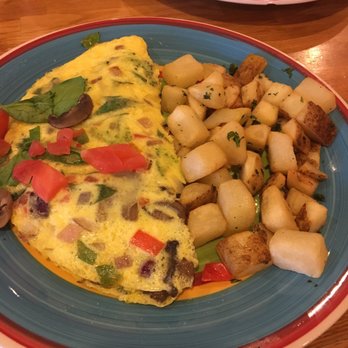 Brunchies - Vegetable omelette with breakfast potatoes. - Breakfast & Brunch Near Me - Tampa, Florida