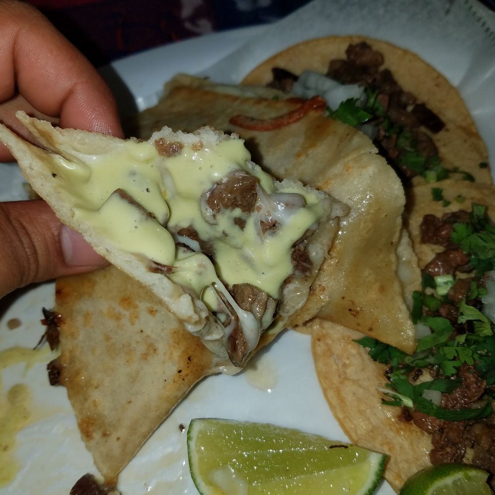 Su Taqueria Thaly’s - Green sauce is out of this world - Mexican Near Me - Chicago, Illinois Su Taqueria Thaly’s - Green sauce is out of this world - Mexican Near Me - Chicago, Illinois