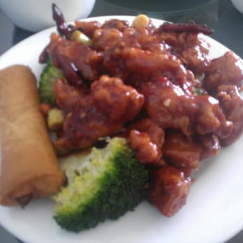 Rice Wok - Orange Chicken Lunch Special Size - Chinese Near Me - Studio City, California Rice Wok - Orange Chicken Lunch Special Size - Chinese Near Me - Studio City, California