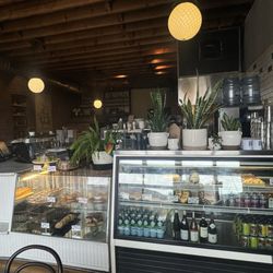 Gil's Goods - Interior