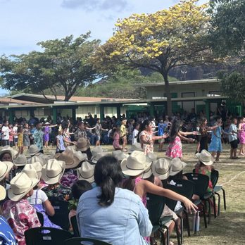Ma'ili Elementary School - A picture of Mayday and the alien Elementary - Elementary Schools Near Me - Waianae, Hawaii
