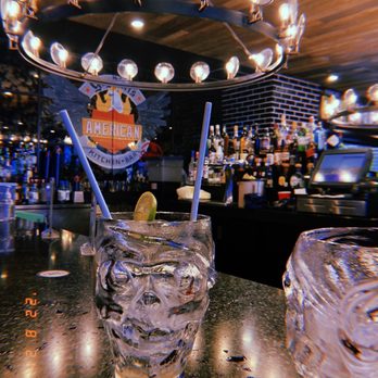 Guy Fieri's - Bar area - American Near Me - Cancún, ROO