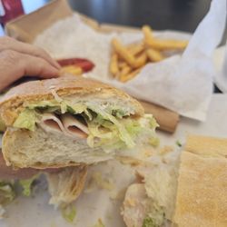 Bobby's Seafood - Turkey poboy dressed