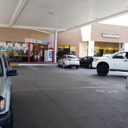 76 Gas Station - Broke down with a rental car :(