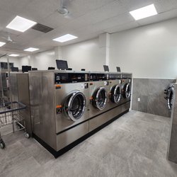 A LAUNDROMAT BY FIU - New Washers