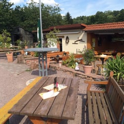 Hopfenmühle - Vor dem Ansturm - der Biergarten