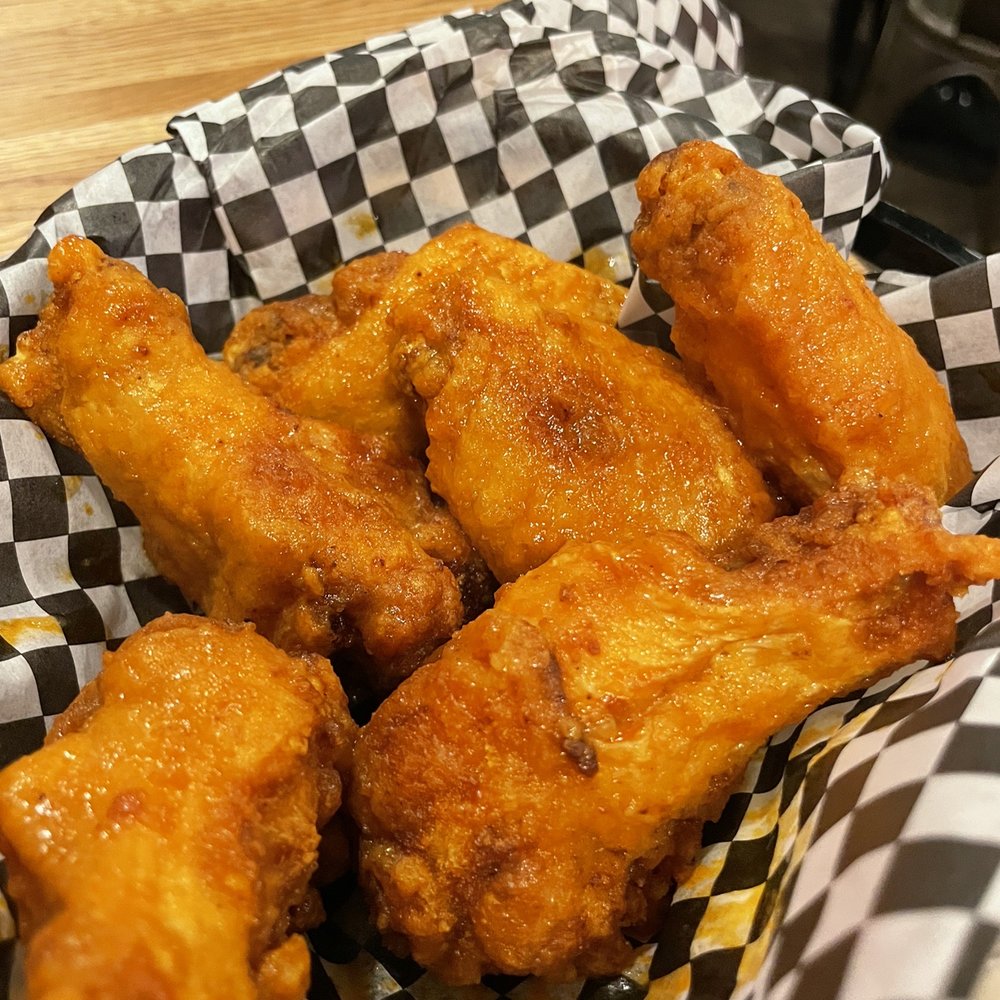 Via Della Slice Shop - Chicken wings (mild) - Pizza Near Me - Phoenix, Arizona Via Della Slice Shop - Chicken wings (mild) - Pizza Near Me - Phoenix, Arizona