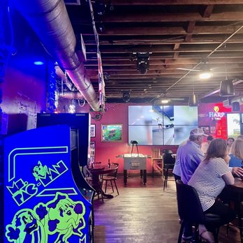 Boston Johnny's - Sports Bars Near Me - Hollywood, Florida