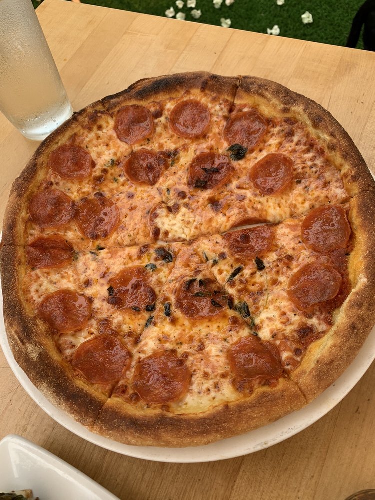 Order Pepperoni Pizza food online from Sammy's Woodfired Pizza & Grill store, La Jolla on bringmethat.com