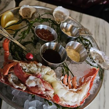 Loch Bar - Philly - Raw bar - Seafood Near Me - Philadelphia, Pennsylvania