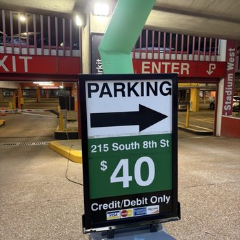 Busch Stadium - Parking cost in the stadium garage - Stadiums & Arenas Near Me - Saint Louis, Missouri Busch Stadium - Parking cost in the stadium garage - Stadiums & Arenas Near Me - Saint Louis, Missouri