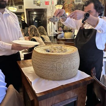 Villa Francesca - Italian Near Me - Boston, Massachusetts