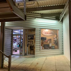 Signature Cigars - Front of shop