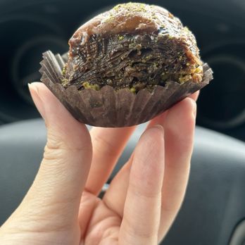 Fairfax Bakery - Chocolate pistachio Authentic Gourmet Baklava - Bakeries Near Me - Fairfax, Virginia Fairfax Bakery - Chocolate pistachio Authentic Gourmet Baklava - Bakeries Near Me - Fairfax, Virginia