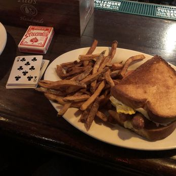 The Druid - Breakfast Sandwich - Irish Pub Near Me - Cambridge, Massachusetts