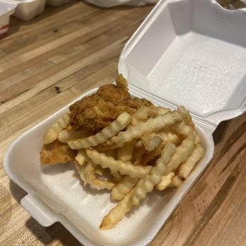 Raising Cane's Chicken Fingers - Kids meal - Fast Food Near Me - Chapel Hill, North Carolina Raising Cane's Chicken Fingers - Kids meal - Fast Food Near Me - Chapel Hill, North Carolina