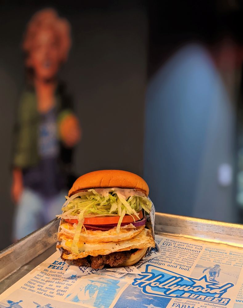 Hollywood Burger