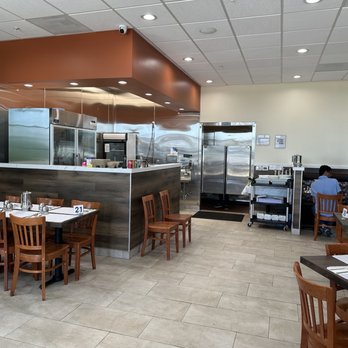 Aappakadai Indian Chettinad - A corner yet to be utilized - Indian Near Me - Mountain House, California