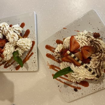 People’s Waffle - strawberry waffle - Breakfast & Brunch Near Me - Spokane, Washington