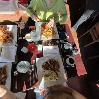 Ophelia's Restaurant & Inn - New American Near Me - Independence, Missouri