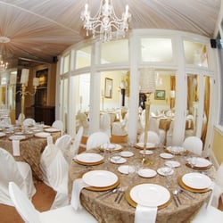 Elms Mansion - Upstairs dining area