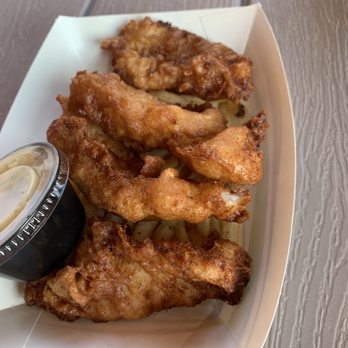 Grizzly Grille - Fish and chips - Food Trucks Near Me - Gardiner, Montana