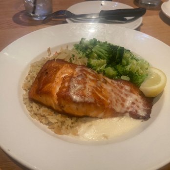 BJ's Restaurant & Brewhouse - Atlantic Salmon* - New American Near Me - Oxnard, California