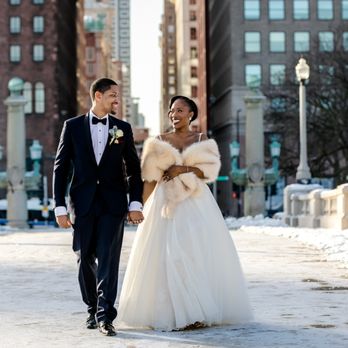 Aisle Ai Weddings - photo credit WS Photography. Winter wedding in Chicago - Wedding Planning Near Me Aisle Ai Weddings - photo credit WS Photography. Winter wedding in Chicago - Wedding Planning Near Me