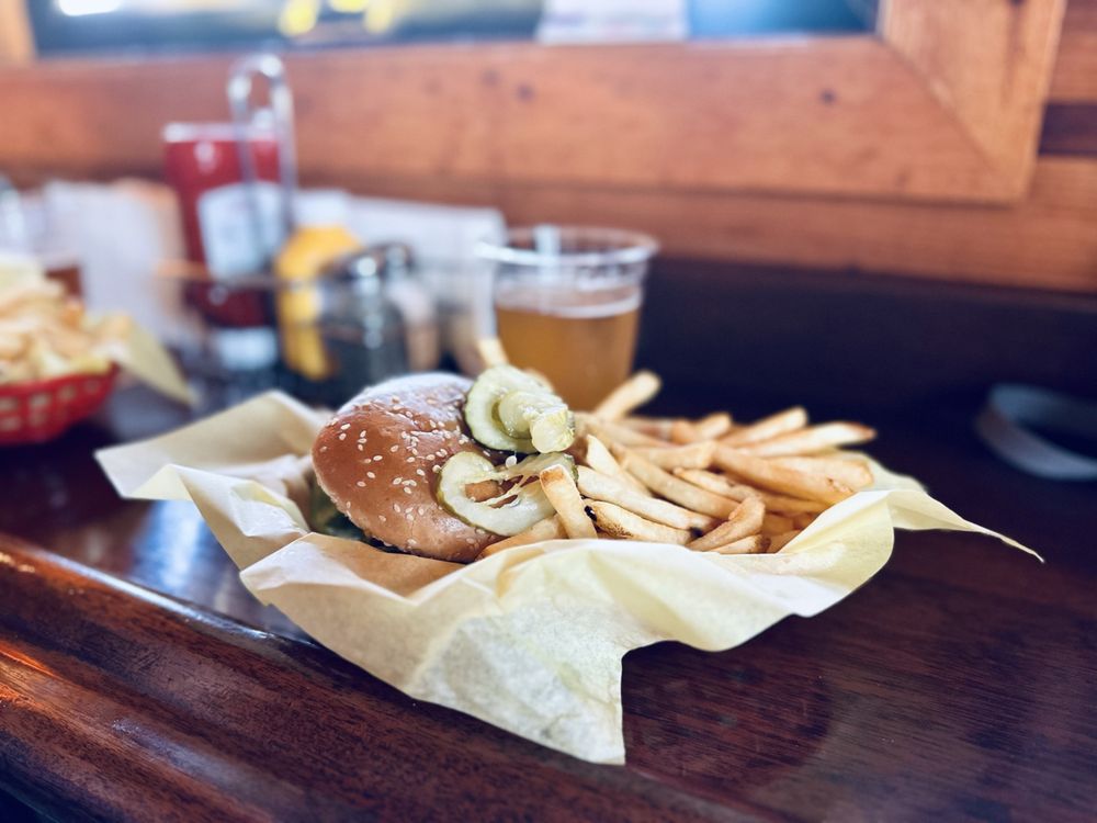 Rocky's Crown Pub — Pacific Beach