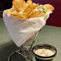 Plank Road Tavern - Chippers with blue cheese appetizer. A+++