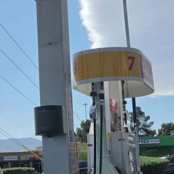 Shell - An interesting cloud in the sky while I'm here - Gas Stations Near Me - Las Vegas, Nevada Shell - An interesting cloud in the sky while I'm here - Gas Stations Near Me - Las Vegas, Nevada