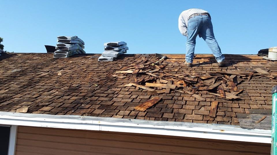 Slide of Mr. Roofing Contractors