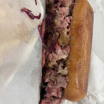 L.A. Brisket - The 101 Sandwich - Smokehouse Near Me - Honolulu, Hawaii