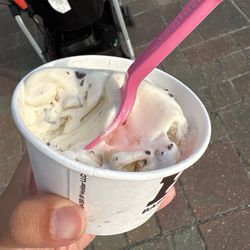 Baskin-Robbins - Cookie dough