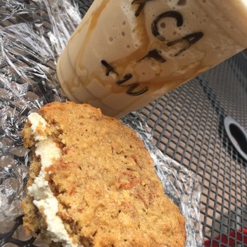MOD Coffeehouse - Caramel Dream Freeze - Coffee & Tea Near Me - Galveston, Texas