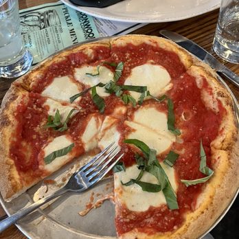 Spoonwood Brewing - Margherita Pizza - Pizza Near Me - Pittsburgh, Pennsylvania Spoonwood Brewing - Margherita Pizza - Pizza Near Me - Pittsburgh, Pennsylvania