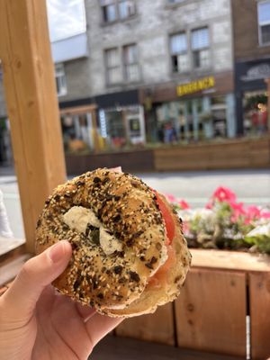 St-Viateur Bagel & Café Mont-Royal by null