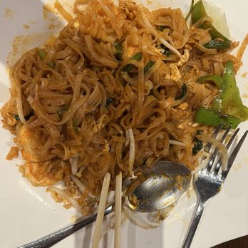 Red Maple - Pad Thai with shrimp - Sushi Bars Near Me - Silver Spring, Maryland