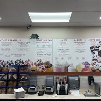Cold Stone Creamery - Ice Cream & Frozen Yogurt Near Me - Davie, Florida Cold Stone Creamery - Ice Cream & Frozen Yogurt Near Me - Davie, Florida