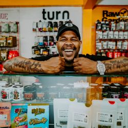 Vibe Cannabis | Sacramento Dispensary - Donja - Vibe Cannabis Sacramento - Best Budtender