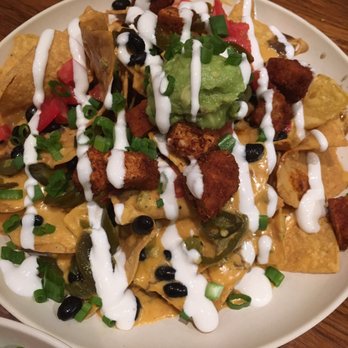 Veggie Grill by Next Level - Mondo nachos - Vegan Near Me - Pasadena, California Veggie Grill by Next Level - Mondo nachos - Vegan Near Me - Pasadena, California