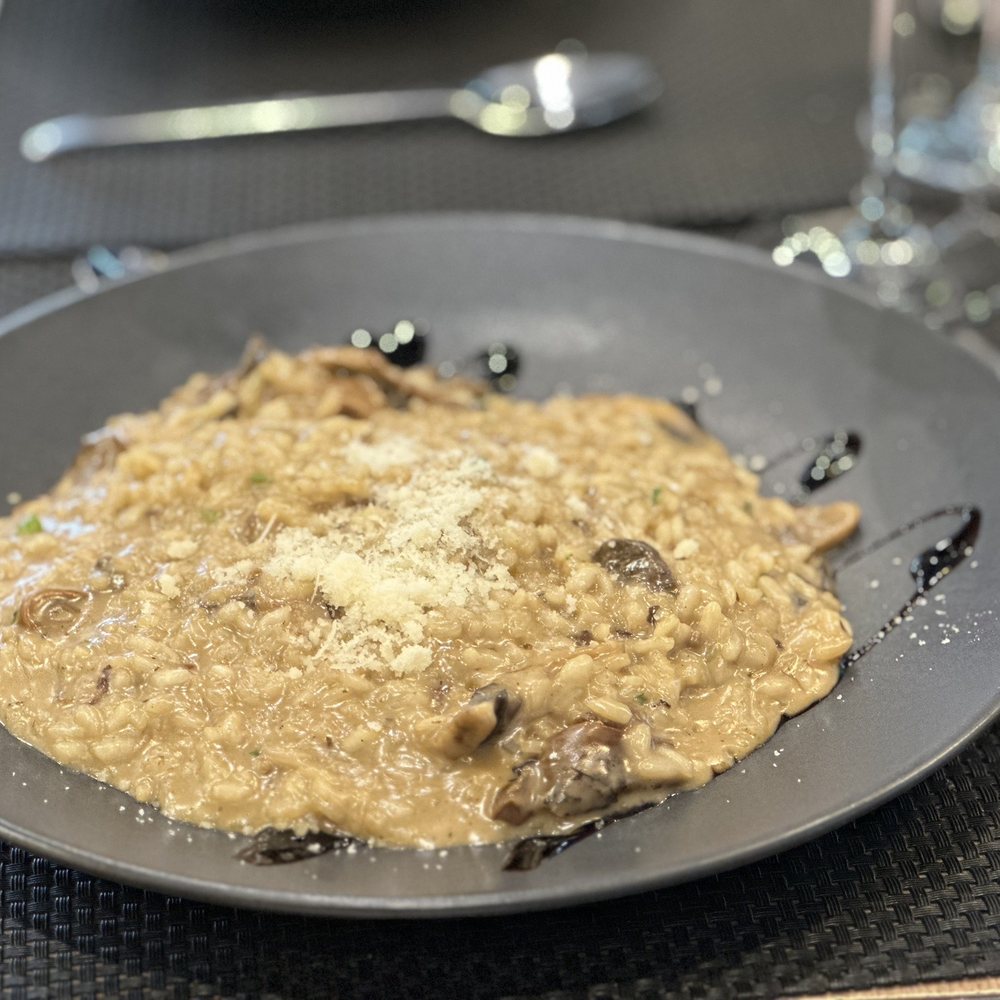 Italian Republic - Risotto Ai Funghi Porcini - Italian Near Me - Lisbon, 11